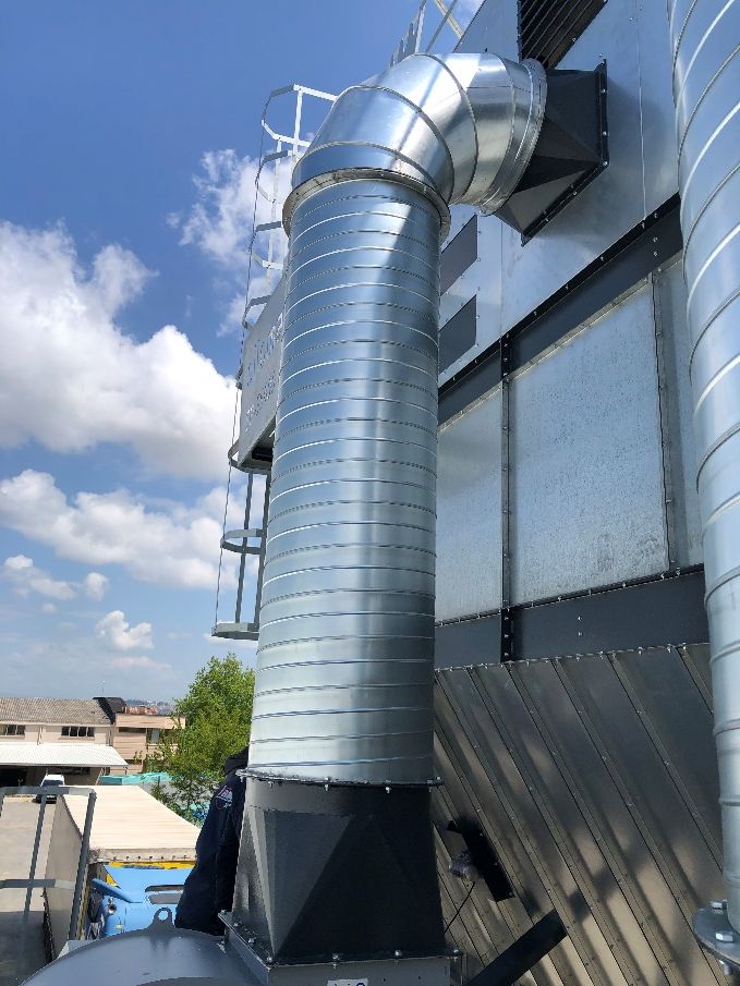EcoWood Industrial SP-55  Камера предварительной очистки  Фильтры Ecowood Industrial имеют двухсекционную конструкцию очистки воздуха  Загрязненный воздух сначала попадает в камеру предварительной очистки, которая перенаправляет поток загрязненног...
